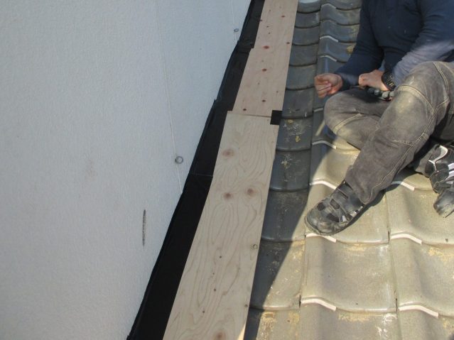 播磨町の雨漏り修繕で木下地施工